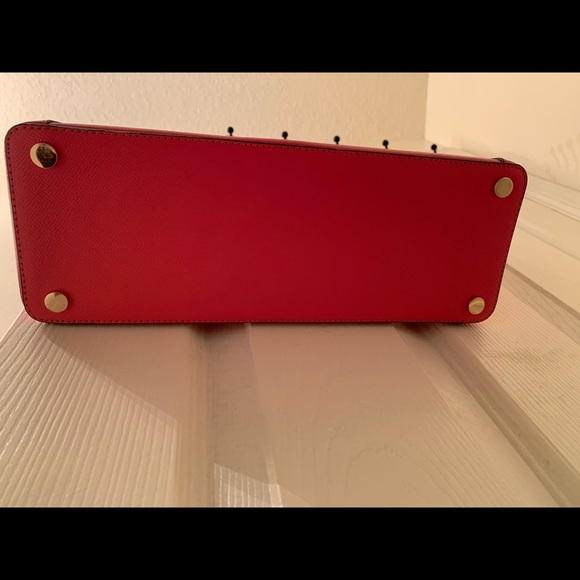 Michael Kors Maddie Tote NWT and dust bag - Picture 4 of 5